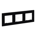 Niloe Step - Ramka Potrójna Czarny Legrand 863593