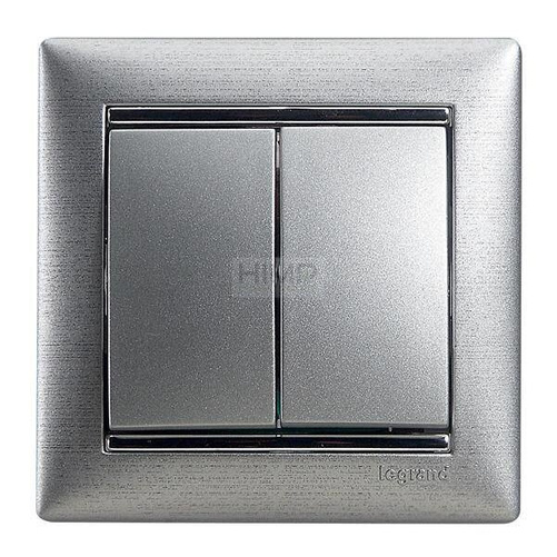 VALENA Łącznik świecznikowy 10AX-250~ ALUMINIUM Legrand 770105