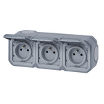 Nowe Plexo - Gniazdo 3x2P+Z poziome, komplet natynkowy 16A-250V~- szare - Legrand 069763L
