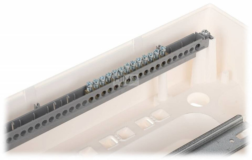 Rozdzielnica natynkowa 1x18 Practibox S z klapka białą Legrand 137426