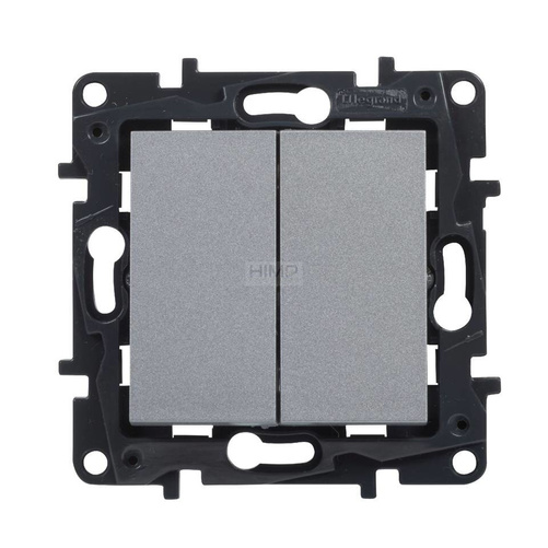 Niloe Step - Łącznik schodowy podwójny 10 AX - Aluminium Legrand 863308