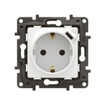 NOWE NILOE - GNIAZDO SCHUKO 2P+Z Z USB C Z PRZESŁONĄ ZACISKI AUTO BIAŁE - Legrand NP3312WH