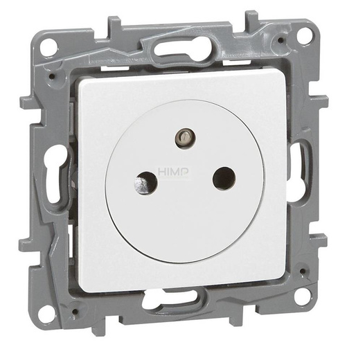 Niloe - Gniazdo 2P+Z płaskie 16 A -250 V~ - z przesłoną, zaciski automatyczne - Białe Legrand 664737