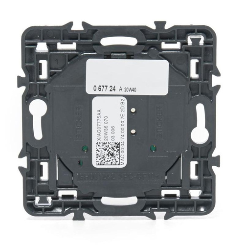 Celiane with NETATMO - Łącznik bezprzewodowy świecznikowy - TYTANOWY Legrand 067774