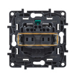 Niloe Step - Gniazdo Schuko 2P+Z 16 A - 230 V~ - z przesłoną, zaciski automatyczne - Czarne Legrand 863520