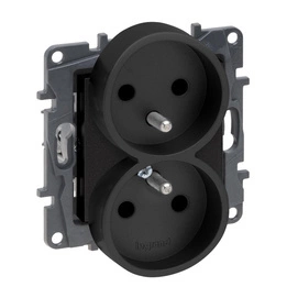 Niloe Step - Gniazdo 2x2P+Z 16 A - 230 V~ - bez przesłony, zaciski śrubowe - Czarne Legrand 863532